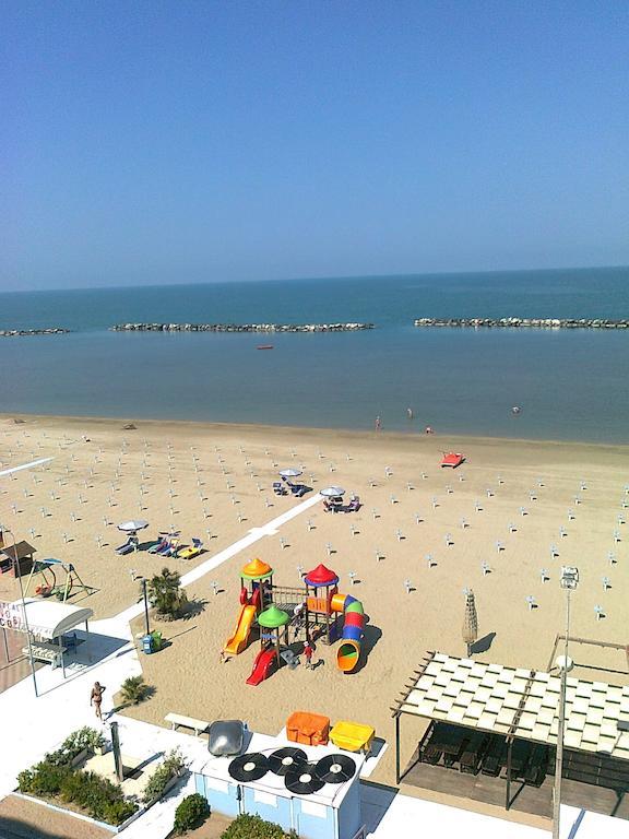 Hotel Gardenia Bellaria-Igea Marina Exteriör bild