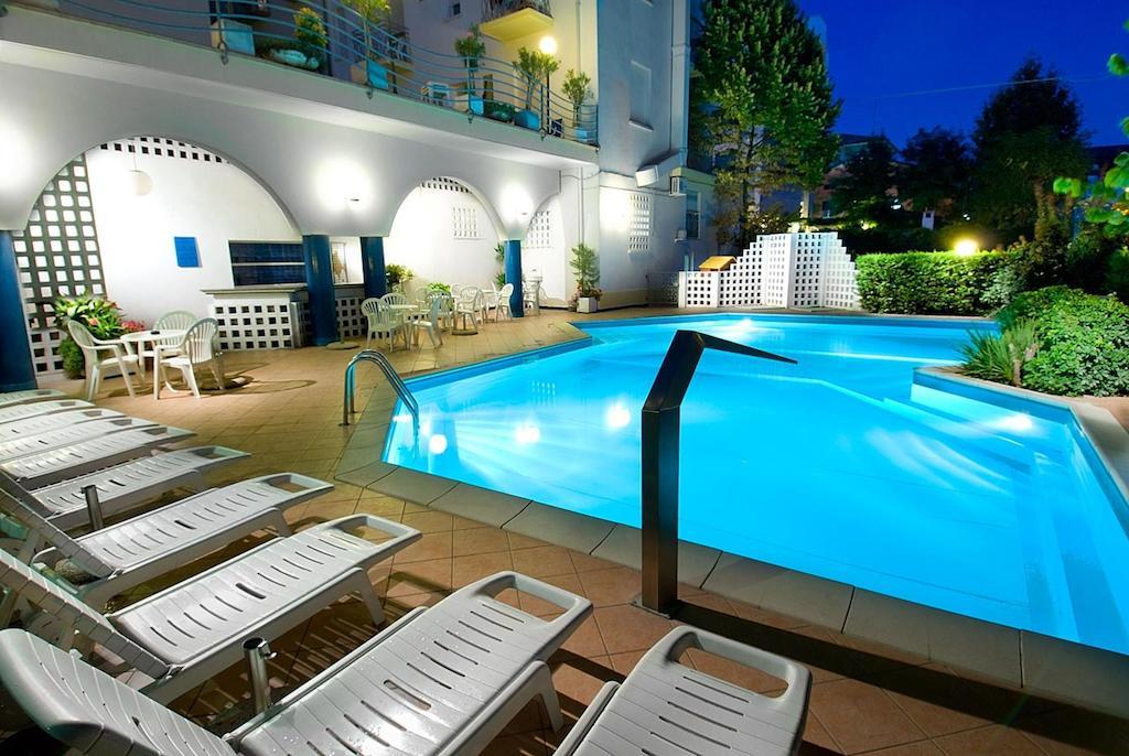 Hotel Gardenia Bellaria-Igea Marina Exteriör bild