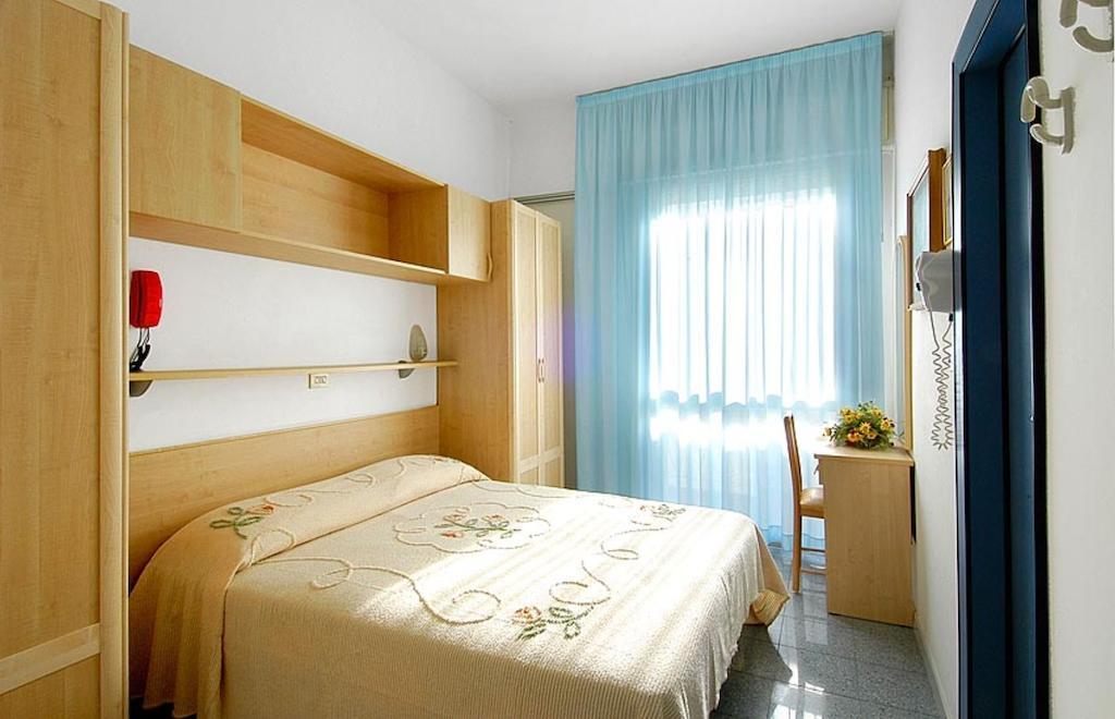 Hotel Gardenia Bellaria-Igea Marina Rum bild