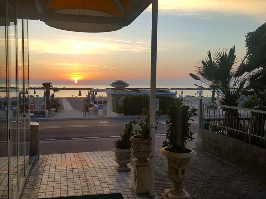 Hotel Gardenia Bellaria-Igea Marina Exteriör bild
